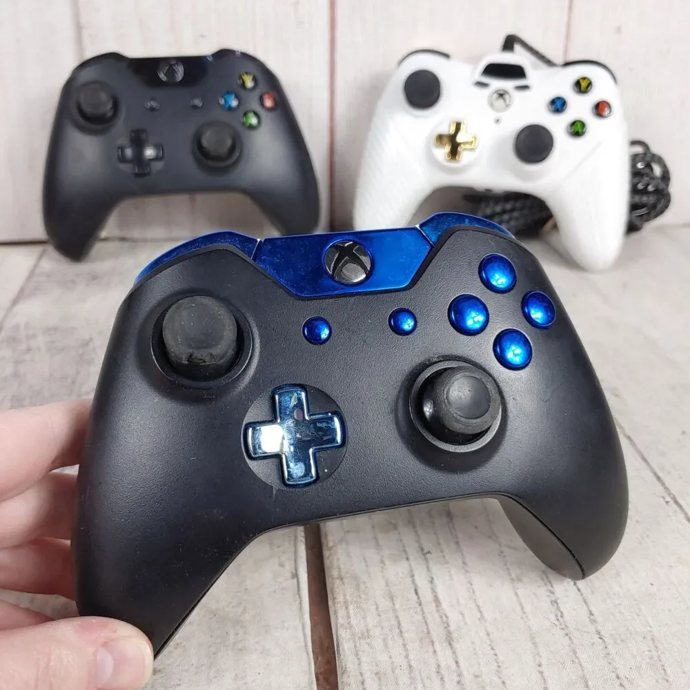 Xbox One Controller Lot of 3 for PARTS OR REPAIR - UNTESTED Wireless + Wired